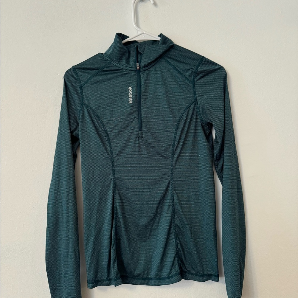 ✨3/$33 SALE     Reebok tracksuit jacket